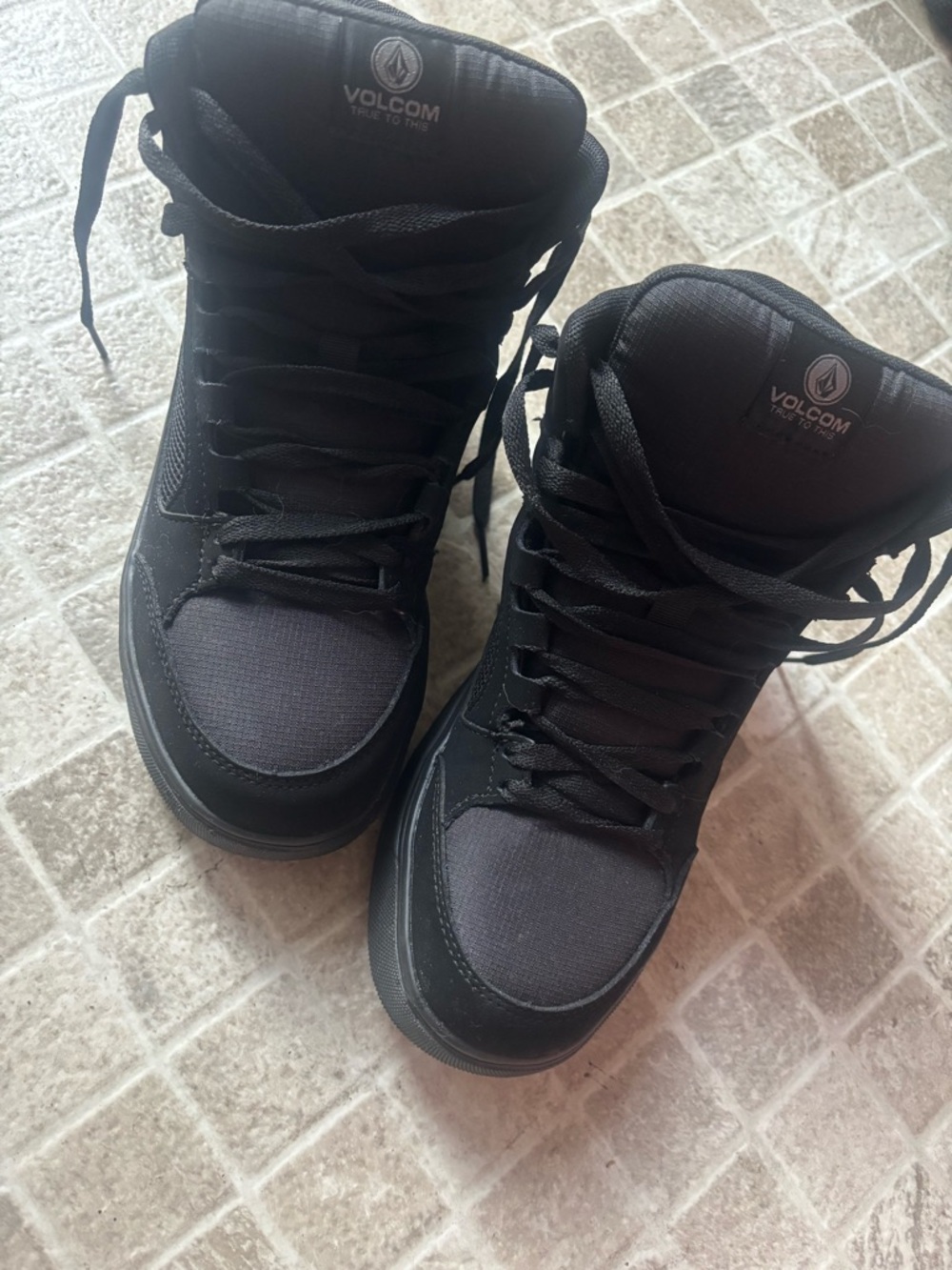 Volcom Men's Black High-Top Steel Toe